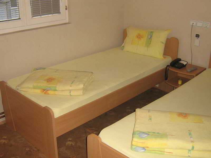 קראלג'בו Hotel Djerdan חדר תמונה